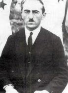 Hüseyin Avni Aker