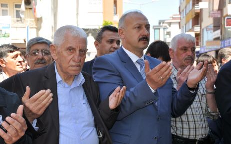 Araklı da Mahşeri Kalabalık