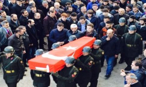 Araklı Şehidine Ağladı