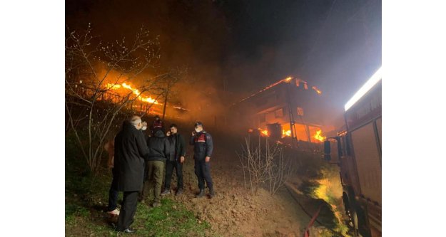 Araklı Taşgeçit Mahallesinde çıkan yangın 6 saatte kontrol altına alındı.