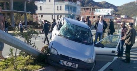 Aşırı Hız Kazayı Beraberinde Getirdi