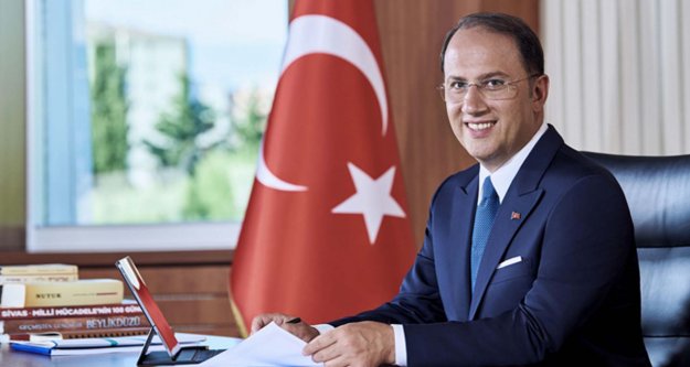 BAŞKAN ÇALIK, EN BAŞARILI İLÇE BELEDİYE BAŞKANI