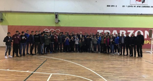 Başkan Çebi ”Gençlerle Basketbol Oynadı”