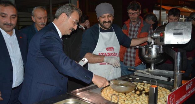 Başkan Kurukız Merhum Alparslan Türkeş'in Ruhu İçin Kur'an Okuttu Lokma Döktürdü