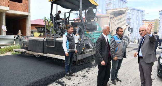 BAŞKAN ZORLUOĞLU ÜSTYAPI ÇALIŞMALARINI ANBEAN TAKİP EDİYOR