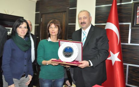 BAŞKANIN YURT DIŞINDAN MİSAFİRLERİ VARDI