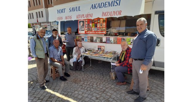 Doç. Dr. Hasan Aktaş: 'Kitap olmayan ev açık hapishane gibidir”