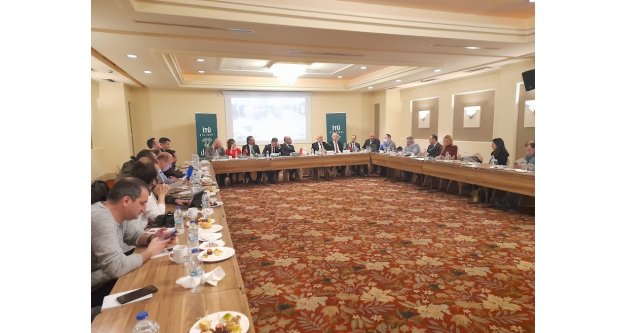 Doğa Koleji yöneticileri, Trabzon'da düzenlenen basın toplantısında 20. yıl hedeflerini açıkladı.