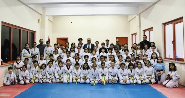 Görele'de 85 Taekwondocu kuşak sahibi oldu