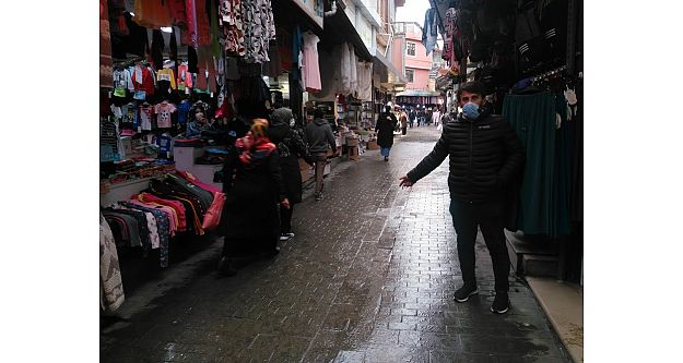 Kemeraltı ve Semerciler yokuşu arasında dükkan işleten firma sahipleri isyanda...