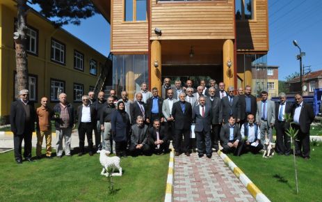 MUHTARLARLA KAHVALTIDA BULUŞTU