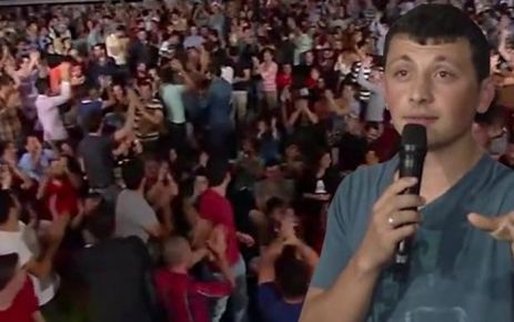 Trabzonlu isyan etti, bütün salon ayakta alkışladı !