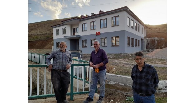 Petekli'de 3 Milyon TL'ye Köy Konağı yapıldı