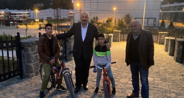 Sanayi Sitesinin Köprüsünün Aydınlatması Yapıldı