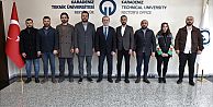 Genç MÜSİAD Trabzon Başkanı Mert ŞAHİN, Prof. Dr. Hamdullah ÇUVALCI’yı makamında ziyaret etti.