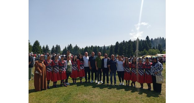 ÜÇÜNCÜOĞLU SÜLALESİNİN BİNLERCE ÜYESİ TRABZON YAYLALARINDA BULUŞTU