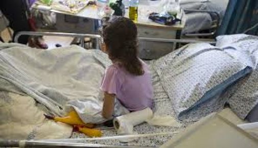 Yaralı kız: Amca yeni pijamamı kesme