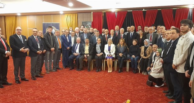 'Yeni Anayasal Düzende Güçlendirilmiş Parlamenter Sistem” konulu toplantısının ilki gerçekleştirildi.