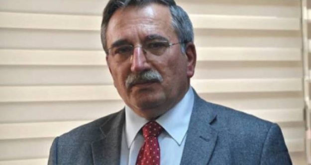Trabzonlu Prof. Dr. Hanefi Bostan 66 yaşında hayatını kaybetti.